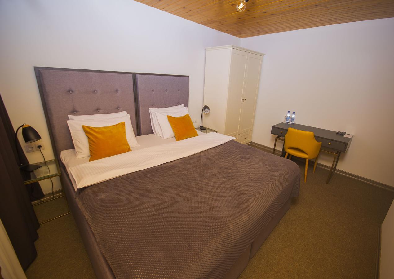 Stay Boutique Hotel Тбилиси Екстериор снимка