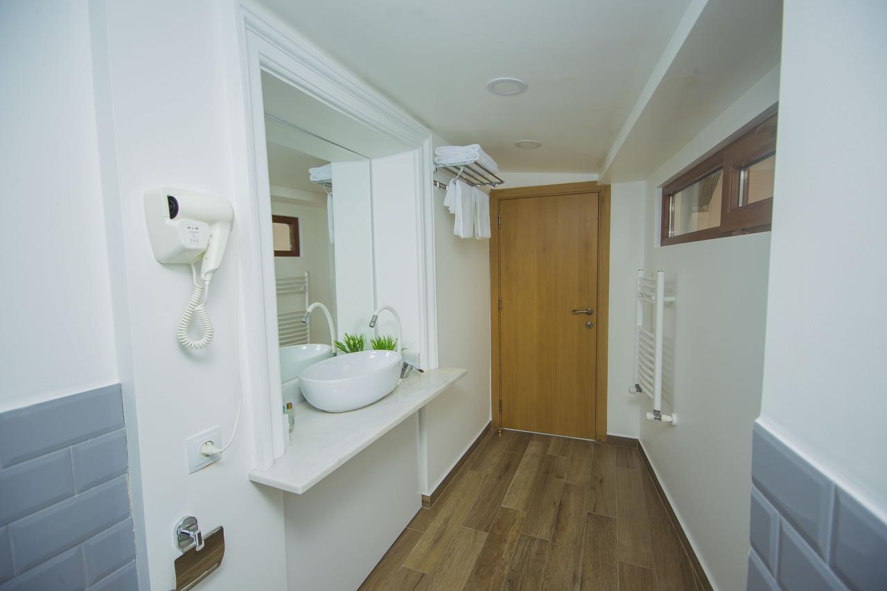 Stay Boutique Hotel Тбилиси Екстериор снимка