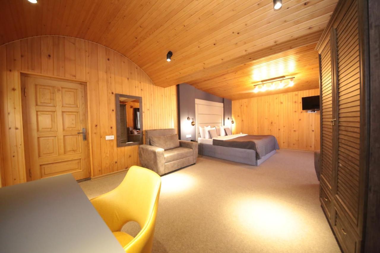 Stay Boutique Hotel Тбилиси Екстериор снимка