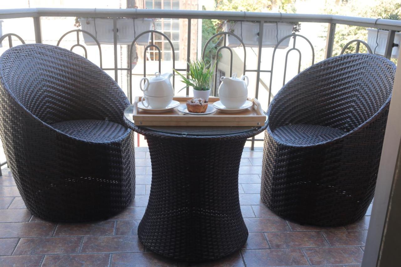 Stay Boutique Hotel Тбилиси Екстериор снимка