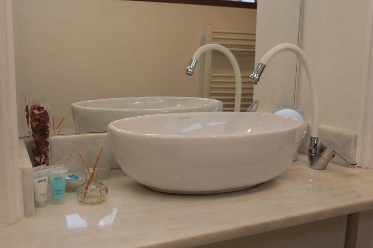 Stay Boutique Hotel Тбилиси Екстериор снимка