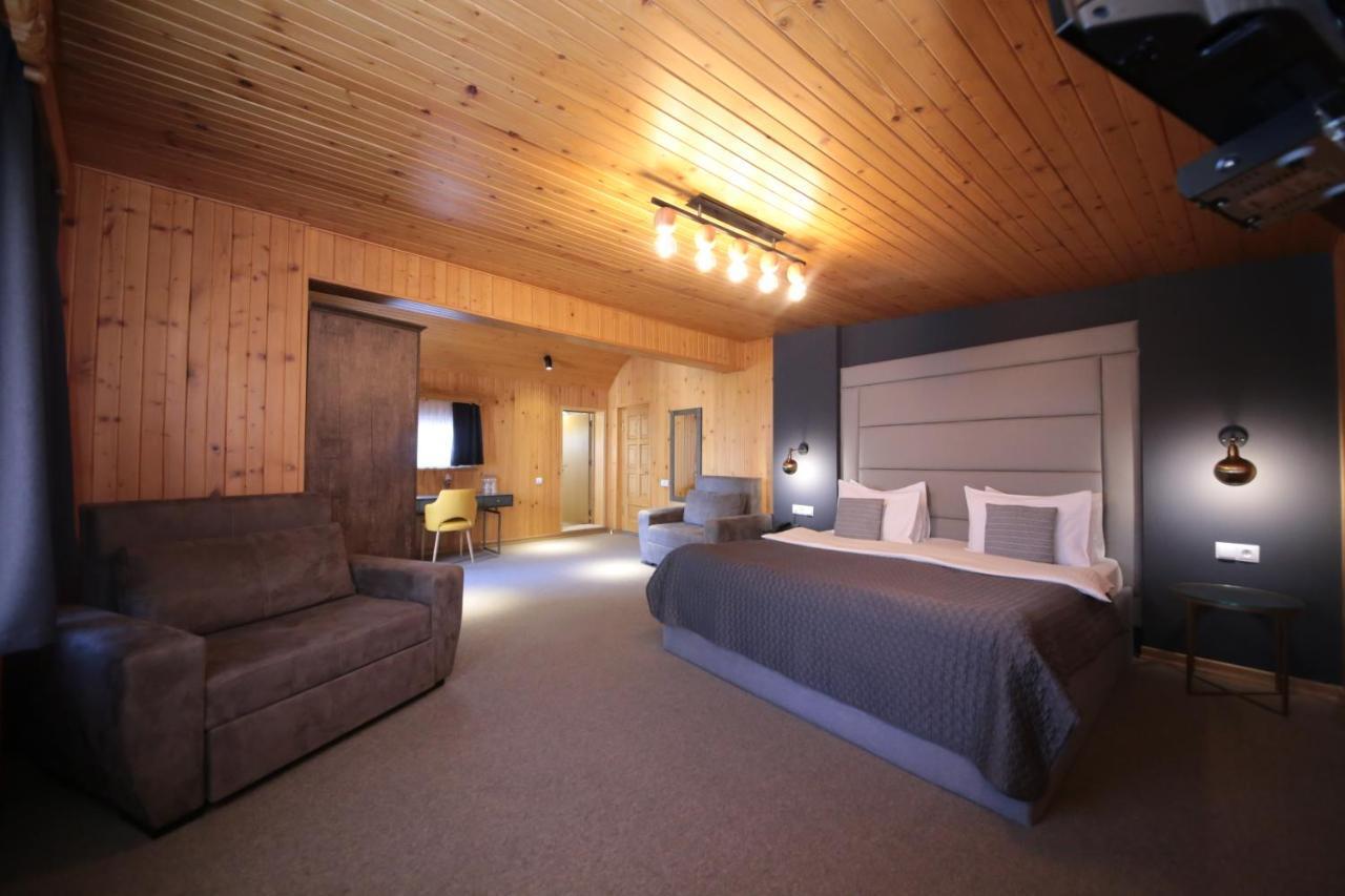 Stay Boutique Hotel Тбилиси Екстериор снимка