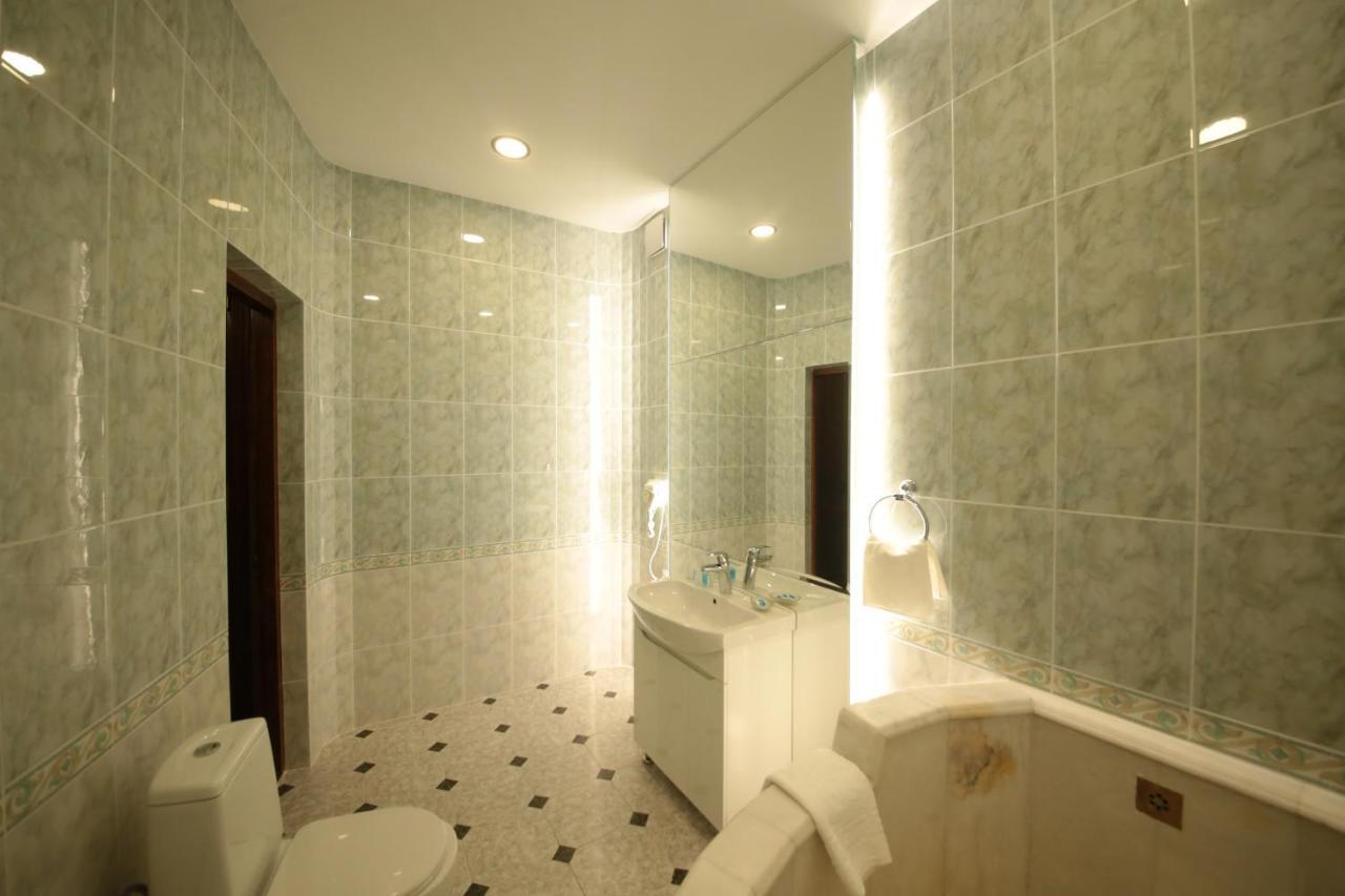 Stay Boutique Hotel Тбилиси Екстериор снимка
