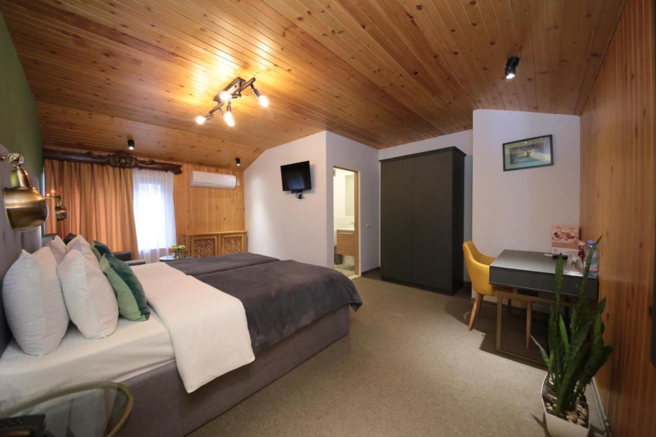 Stay Boutique Hotel Тбилиси Екстериор снимка
