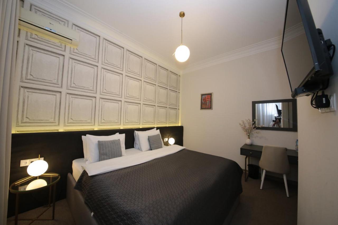 Stay Boutique Hotel Тбилиси Екстериор снимка