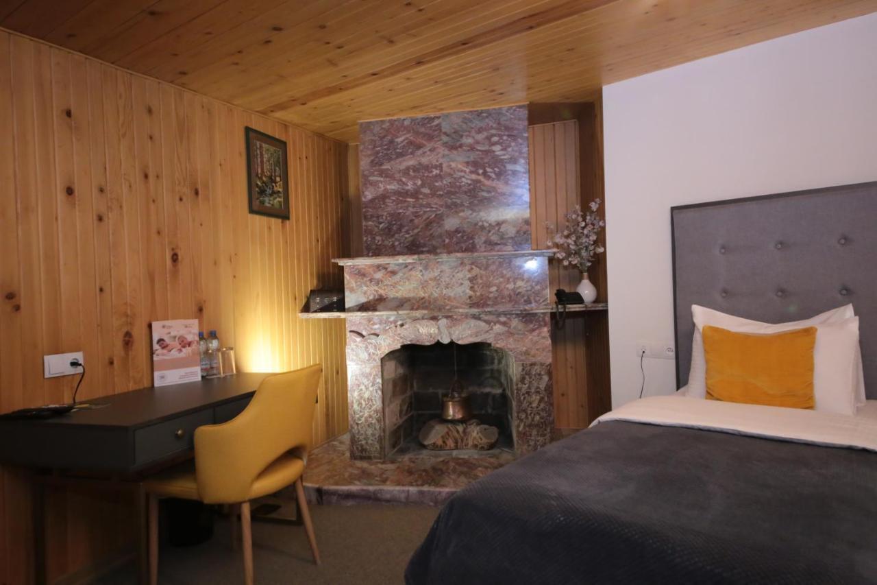 Stay Boutique Hotel Тбилиси Екстериор снимка